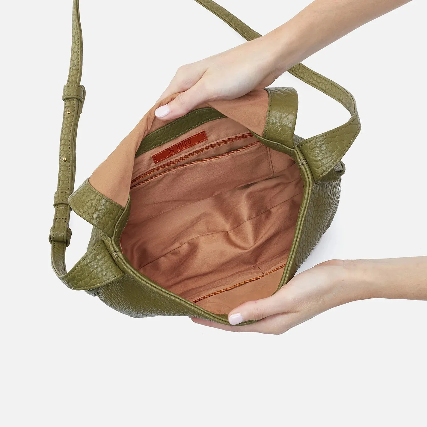 CLEARANCE - Hobo - Bonita Messenger Crossbody - Bubble Pebbled Leather